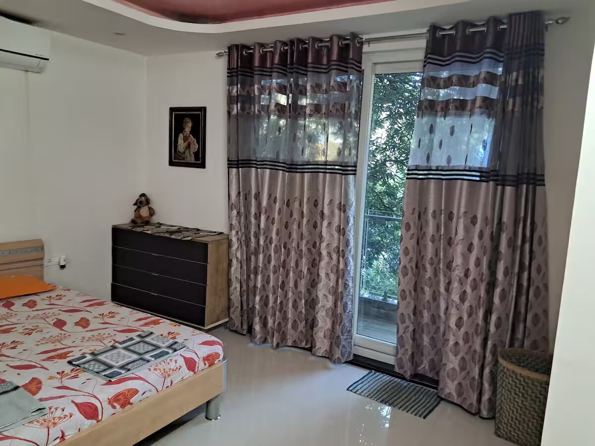 2BHK house near KPHB Hyderabad - Tap to explore photos