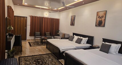 House Of Hills Room Type - Upper Deck room1
