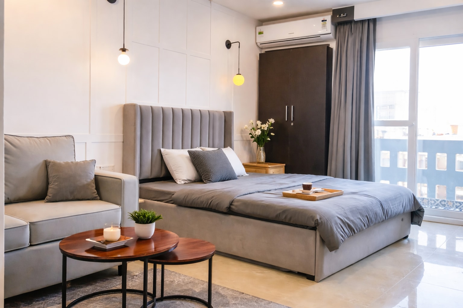 Private Studio Apartment Near Airport - Tap to explore photos