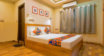FabHotel MB International Room Type - Deluxe Room