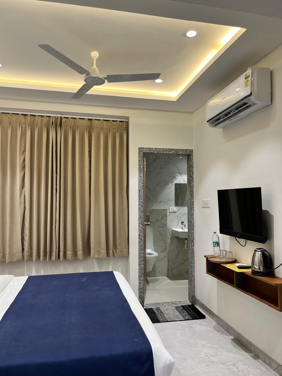 Hotel Mangalam Regency - Tap to explore photos
