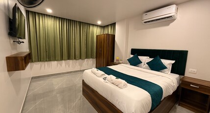 Ellora Grand Hotel near Ashirvad Convention Centre Room Type - Premium Room with City View