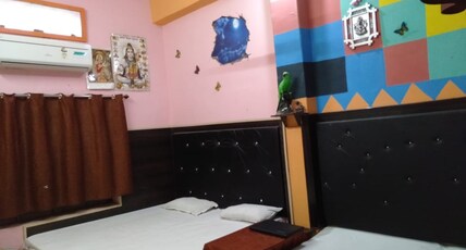 Maa Vaishno Guest House Room Type - DELUXE TWIN BED