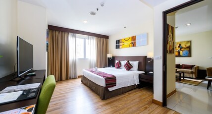Lohas Residences Sukhumvit Room Type - Two Bedroom Lohas Suite With Kitchenette and Bathtub