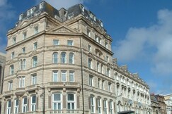 Royal Hotel Cardiff by Belvilla