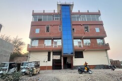 Suman Niwas Guest House