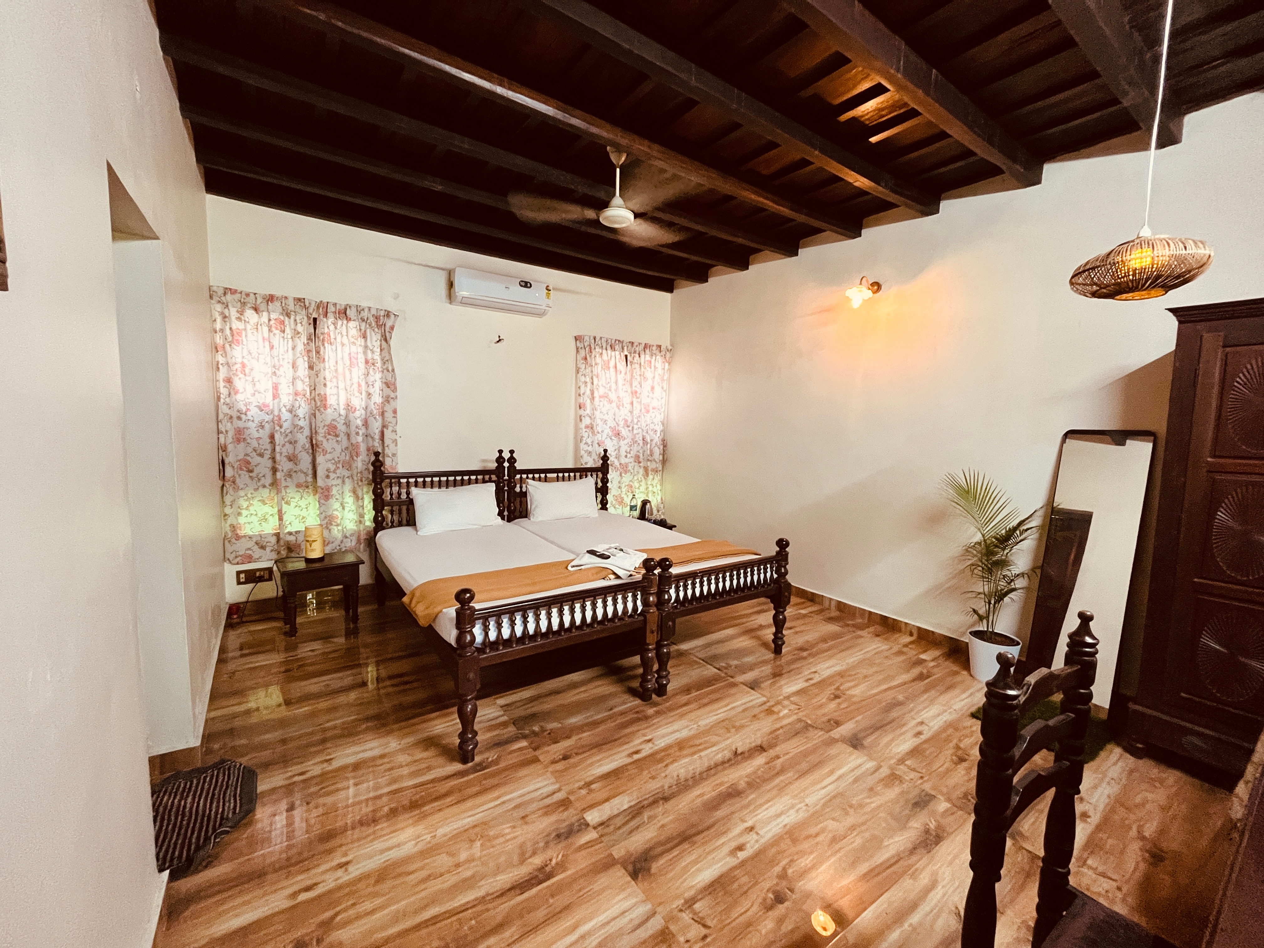 Luxura Heaven Fort Kochi - Tap to explore photos
