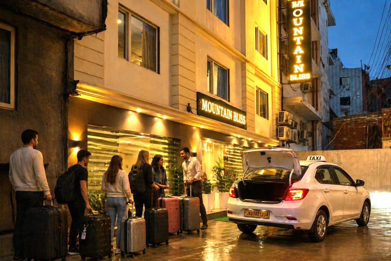 Hotel Mountain Bliss Near New Delhi & Connaught Place - Tap to explore photos