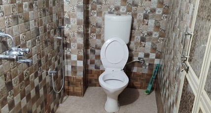 Pinaki guest house Room Type - Shri Varuna (3rd floor)
