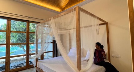 Askara Room Type - Large Luxury Cottage with private Balcony