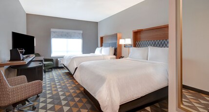 Holiday Inn ERIE Room Type - 2 Queen Premium Communication Accessible