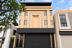 Cosmos Lite Hotel - Vijay Nagar
