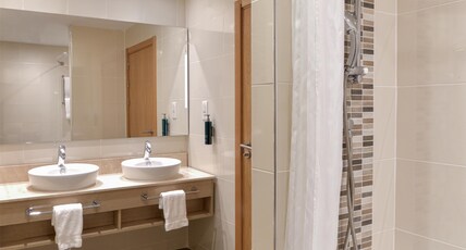 Hilton Garden Inn Tanger City Centre Room Type - QUEEN FAMILY ROOM