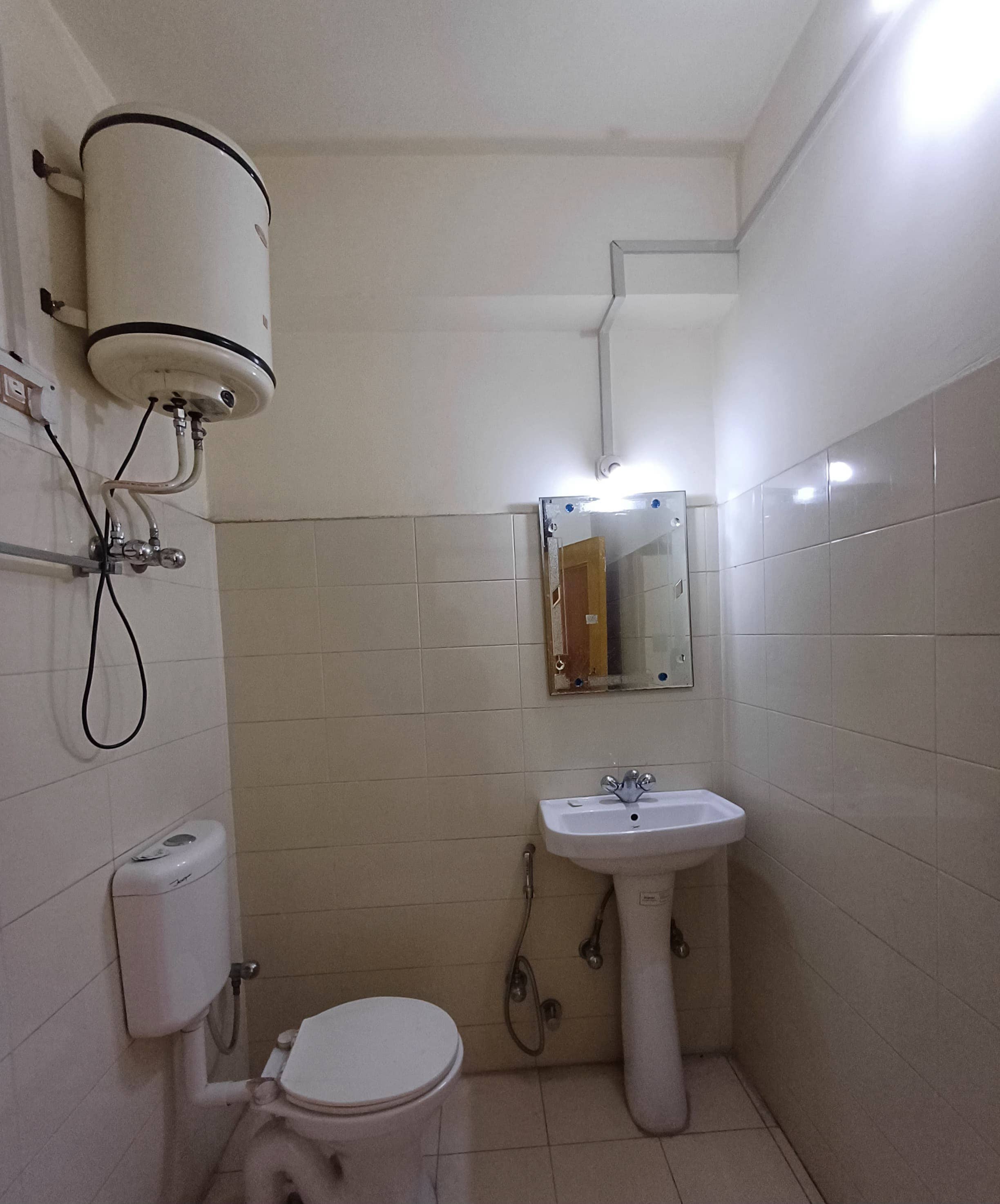Burge Green Guest House Srinagar - Tap to explore photos