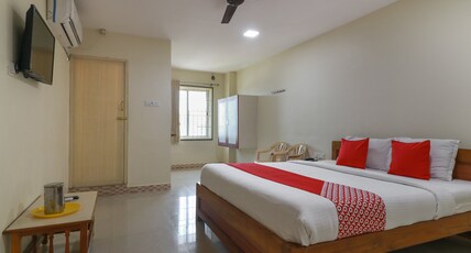 Pandurangan Residency Room Type - AC EXECUTIVE ROOM