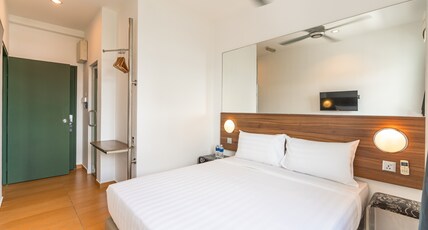 Tune Hotel Danga Bay Room Type - Double Rooms