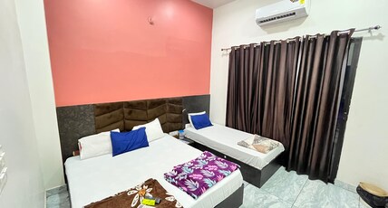 Hotel Shree Bageshwar Inn Room Type - Deluxe Triple Bed Room with Balcony