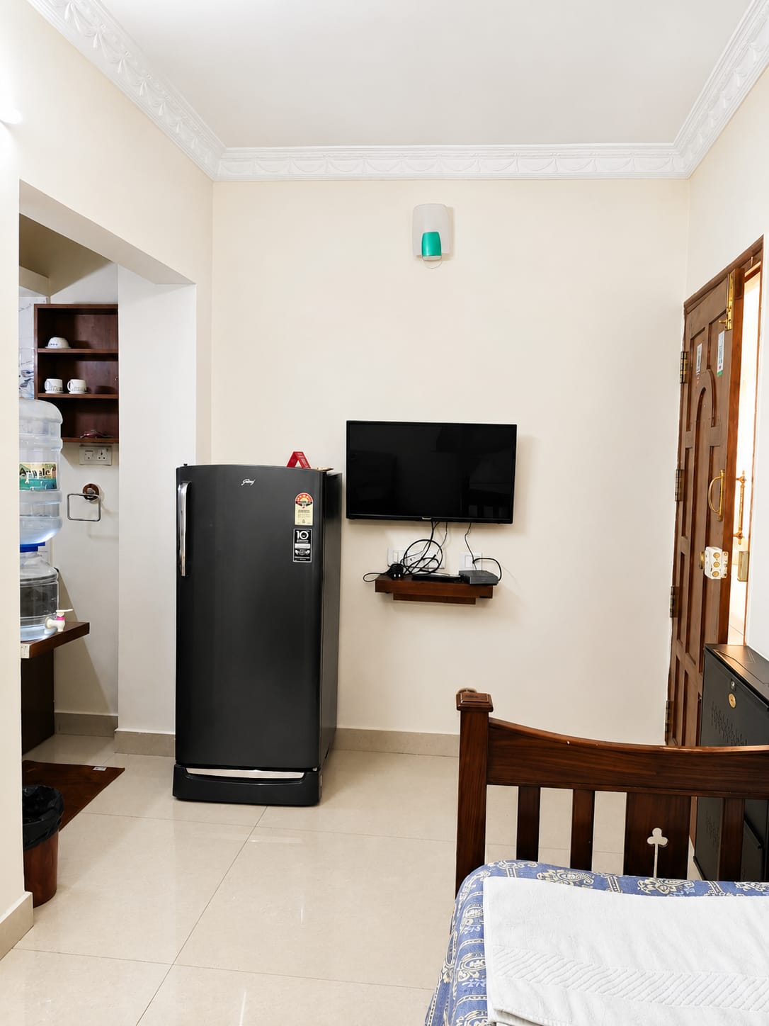Stayhome Suites | Entire Apartment - Tap to explore photos