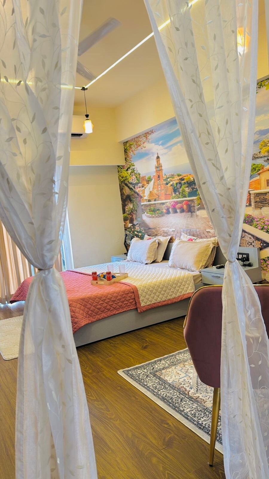 The French Studio - A luxe 4star Experience - Tap to explore photos