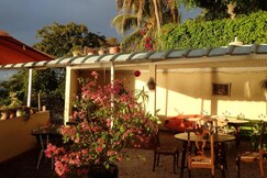 Le Cactus Guesthouse