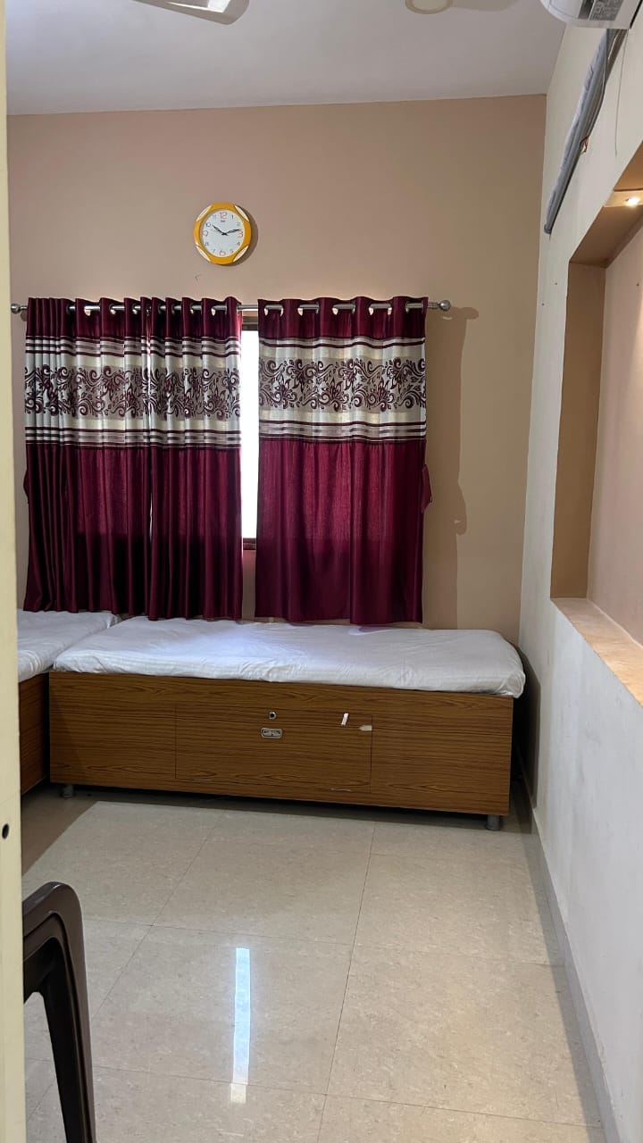 Dwarka Homestay | 2kms from Dwarkadhish Temple - Tap to explore photos