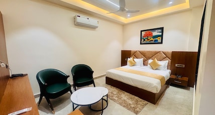 Hotel M STAYZ Sirsa Room Type - Super Deluxe Room Hotel M STAYZ Sirsa Room Type - Super Deluxe Room