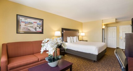 Best Western Escondido Hotel Room Type - 1 King Bed, Non-Smoking, Sitting Area, Wireless High-Speed Internet Access, Coffee Maker, Hairdryer, Best Western Escondido Hotel Room Type - 1 King Bed, Non-Smoking, Sitting Area, Wireless High-Speed Internet Access, Coffee Maker, Hairdryer,