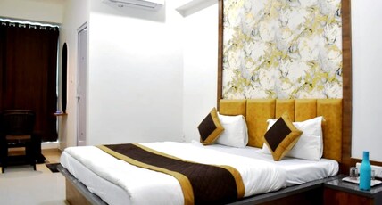 Hotel White House Room Type - Deluxe room