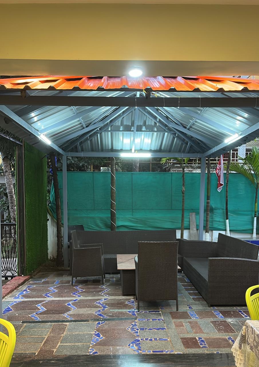 RS Galaxy - Tap to explore photos