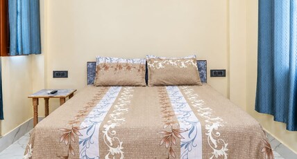 Narayan Homestay & guest house Room Type - Second Floor- 204 Non AC Narayan Homestay & guest house Room Type - Second Floor- 204 Non AC