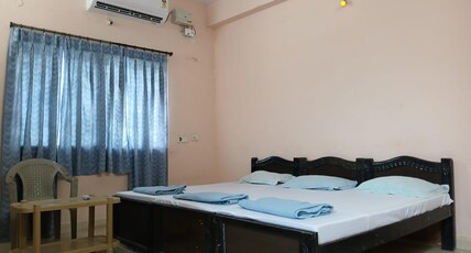 Inndoors Lodge Room Type - STANDARD TRIPLE AC ROOM