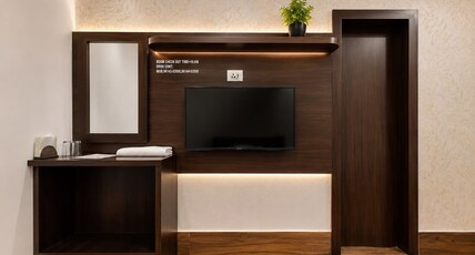 The Briks Hotel & Restaurant Room Type - Deluxe Room