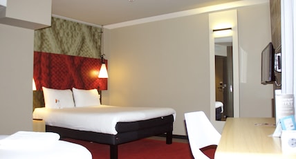 Ibis Lille Centre Grand Palais Room Type - Triple Room with one double bed and one single bed