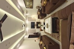 UrbanNest Residency Chic GreenBelt Side Stay