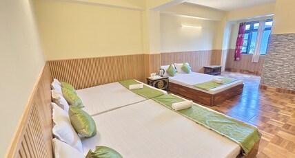 Hotel kanchan Norbu Room Type - Jumbo Deluxe