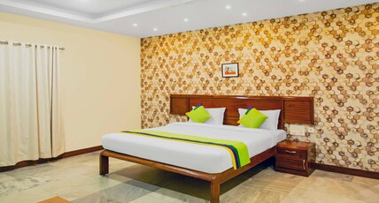 Treebo Kumily Gate Thekkady Room Type - Premium Room with Living Area