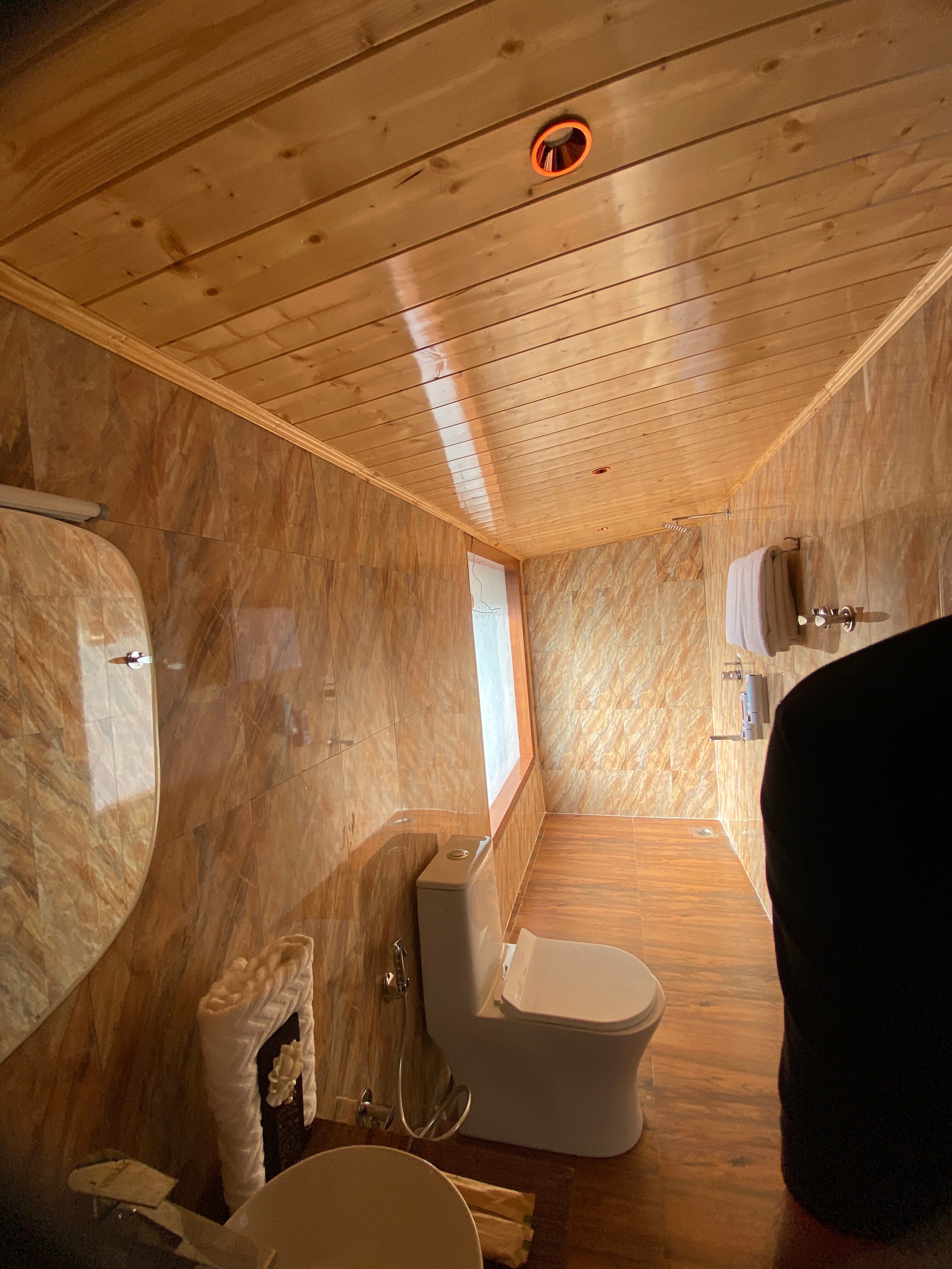 Dochi Villa - Tap to explore photos