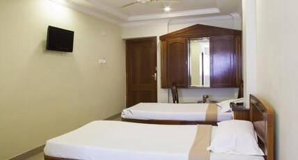 Susee Park Room Type - Standard double room with fan