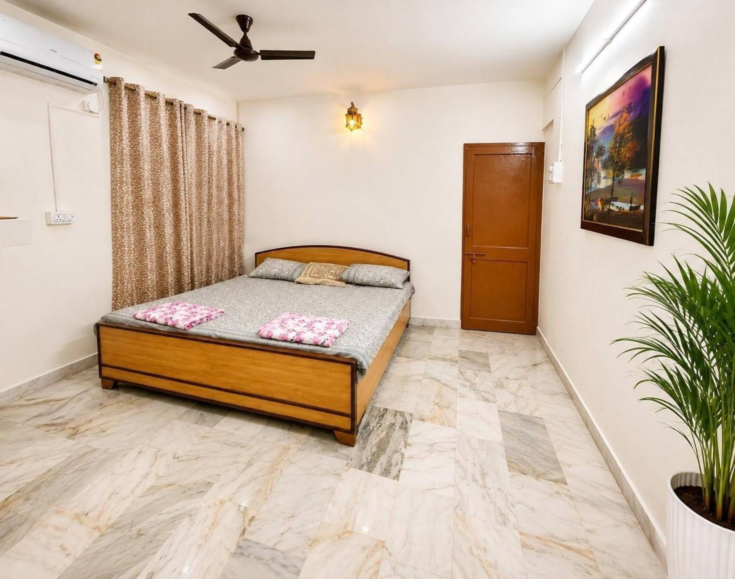 Virabha Heritage Stay - Tap to explore photos