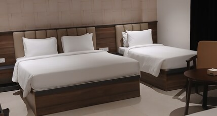 DRIZZLE RESIDENCE Room Type - Family Room
