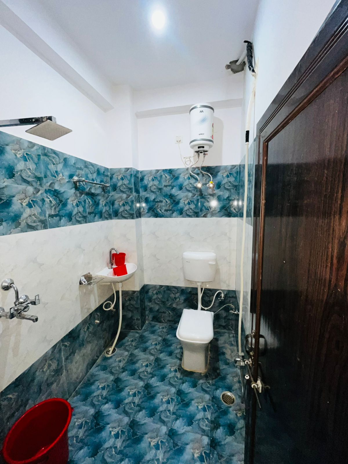 Kashi Residency - Tap to explore photos