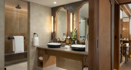 Hyatt Regency Bali Room Type - REGENCY SUITE WITH 1 KING BED