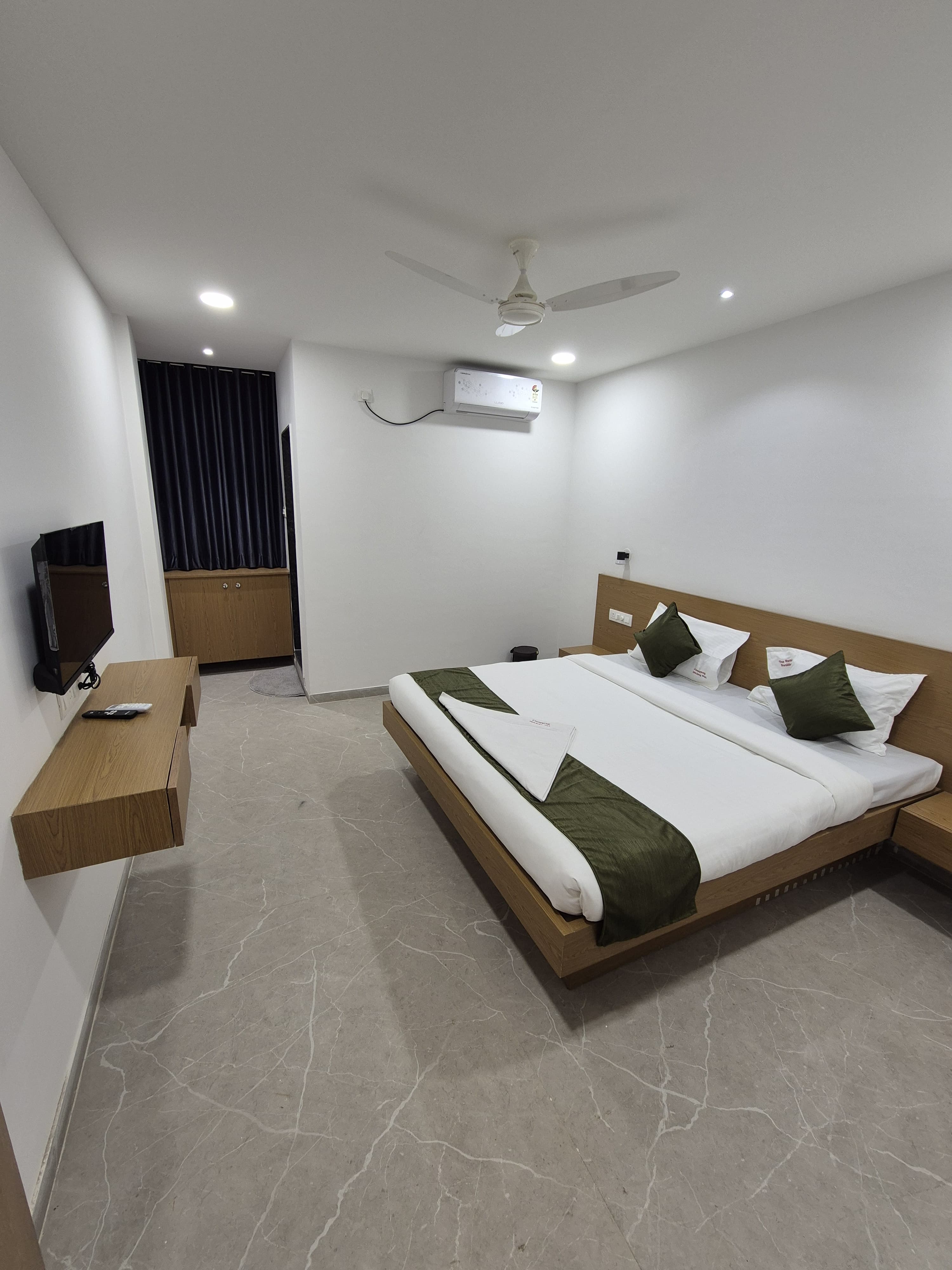 The Retreat Residency and lodging - Tap to explore photos