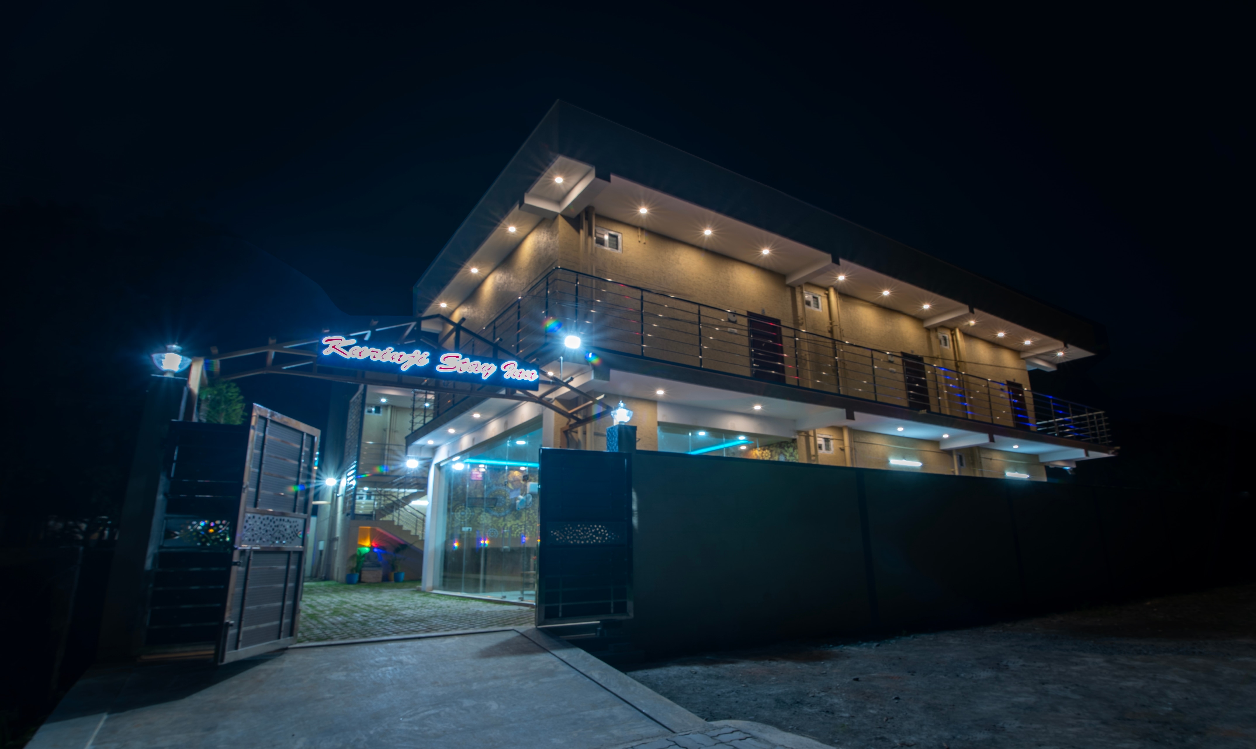 Itsy Hotels Kurinji Stay Inn With Swimming Pool - Tap to explore photos