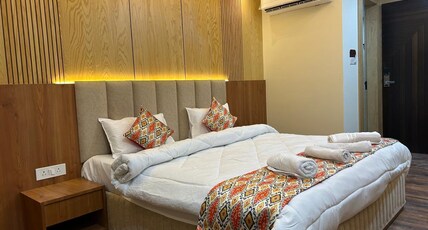 Frosty Fern Hotel And Resort Room Type - Deluxe Room