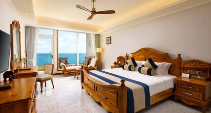 Araliya Beach Resort & Spa Room Type - Junior Suite with Balcony