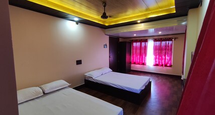 Bonpahari Resort Room Type - AC Deluxe Double Bed Room with Garden View