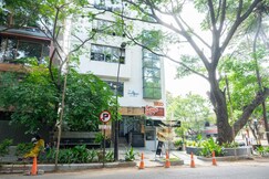 STOPOVER Backpackers Stay