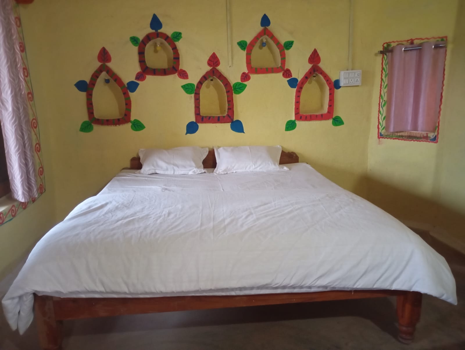 Aawla Home Stay - Tap to explore photos