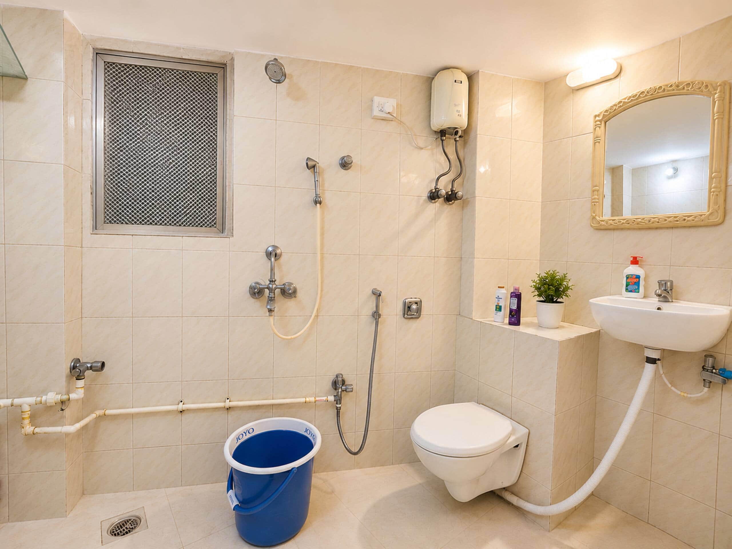 Chic & Spacious Studio Heart of Bandra W WiFi- 2 - Tap to explore photos
